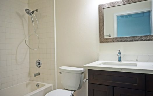 LA한인타운 윌튼 길에 위치한 2Bed/2Bath콘도 매매