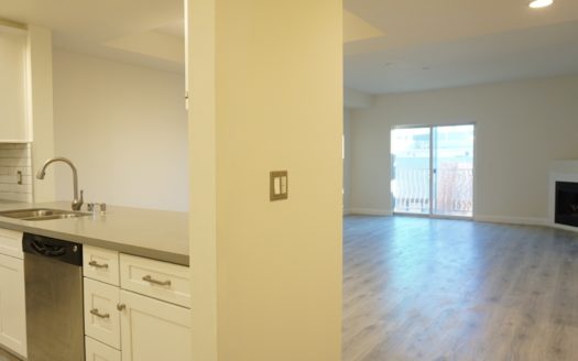 LA한인타운 윌튼 길에 위치한 2Bed/2Bath콘도 매매