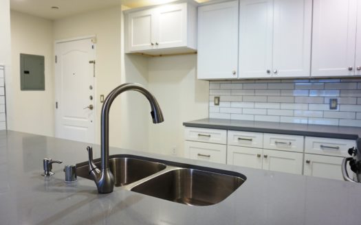 LA한인타운 윌튼 길에 위치한 2Bed/2Bath콘도 매매