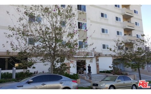 올림픽, 켄모어 인근 2베드 콘도 매매