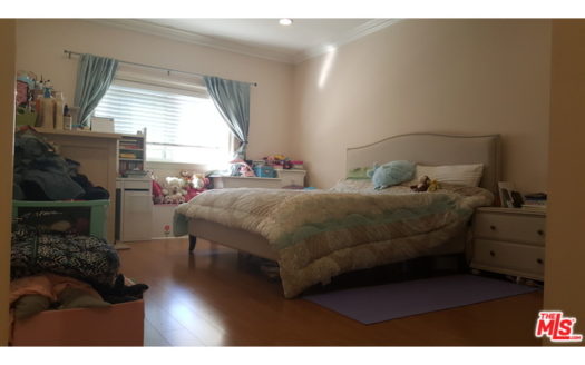 올림픽, 켄모어 인근 2베드 콘도 매매