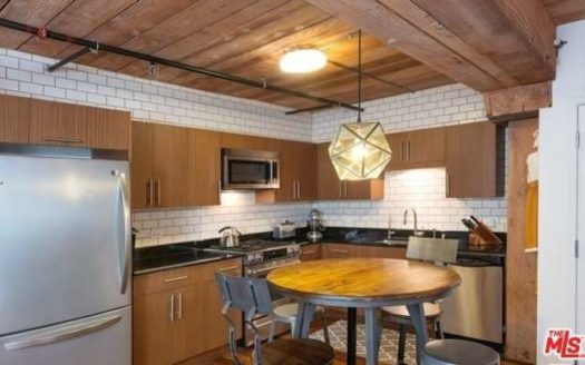 530 S Hewitt St #246 Los Angeles, CA 90013