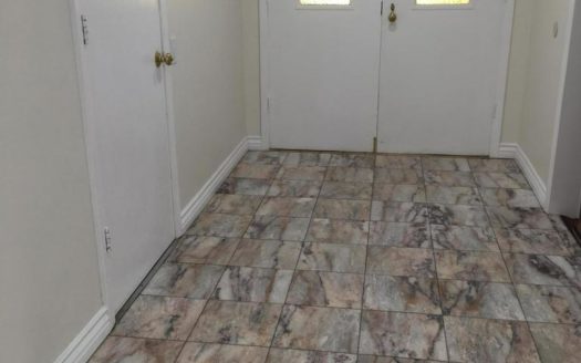 학군좋은 라크라센터 3베드 렌트