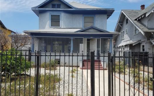 플립 가능한 한인타운 남쪽 싱글 하우스 매매