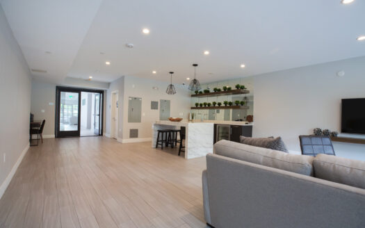 Brand New Luxury Residence-THE SAN MARINO!