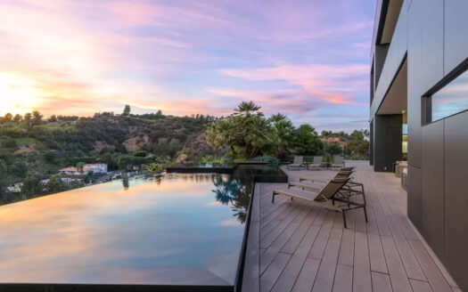 Ultramodern House in Beverly Hills