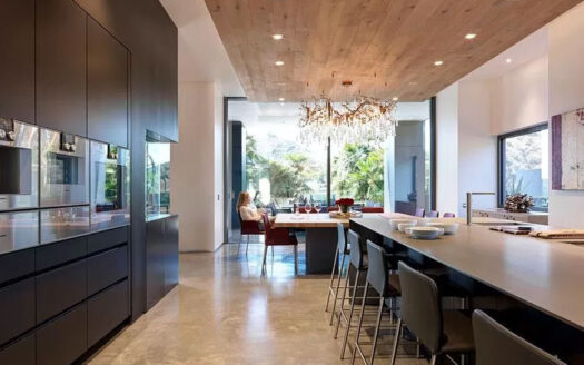 Ultramodern House in Beverly Hills
