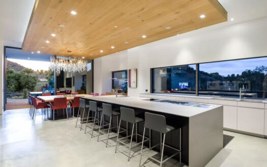 Ultramodern House in Beverly Hills