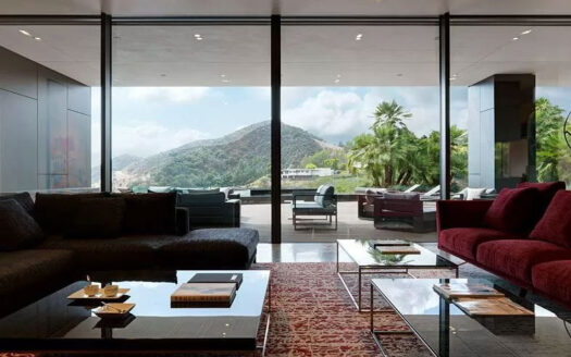 Ultramodern House in Beverly Hills