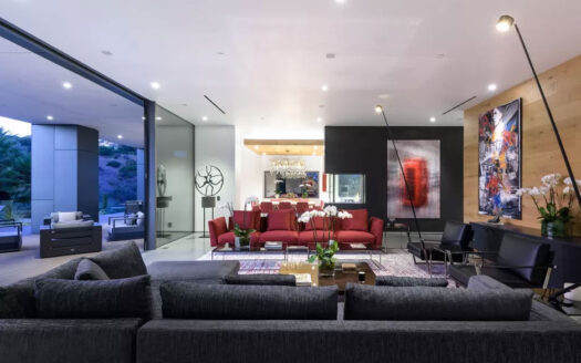 Ultramodern House in Beverly Hills