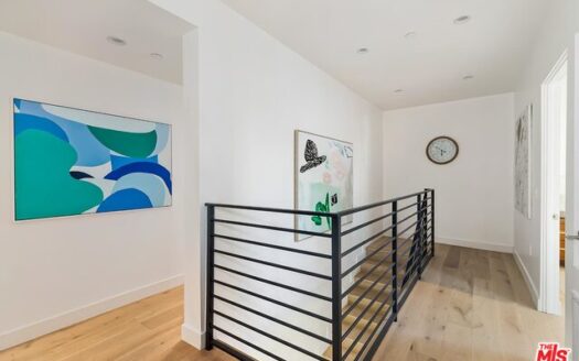 베벌리힐스 인근 신규 건축한 6유닛 3베드 타운홈 매매