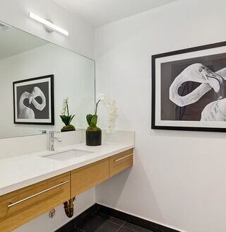 베벌리힐스 인근 신규 건축한 6유닛 3베드 타운홈 매매