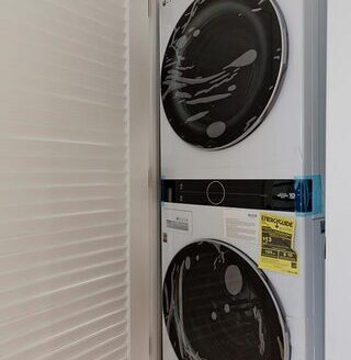 베벌리힐스 인근 신규 건축한 6유닛 3베드 타운홈 매매