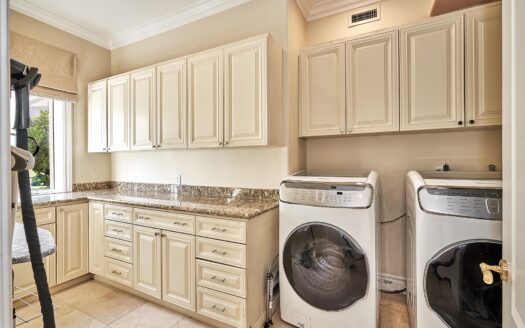 Coldwater Canyon Park 10분거리, 베벌리힐스 5베드 하우스