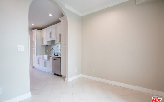 LA 한인타운 행콕팍 인근 3가 학군 3베드 콘도